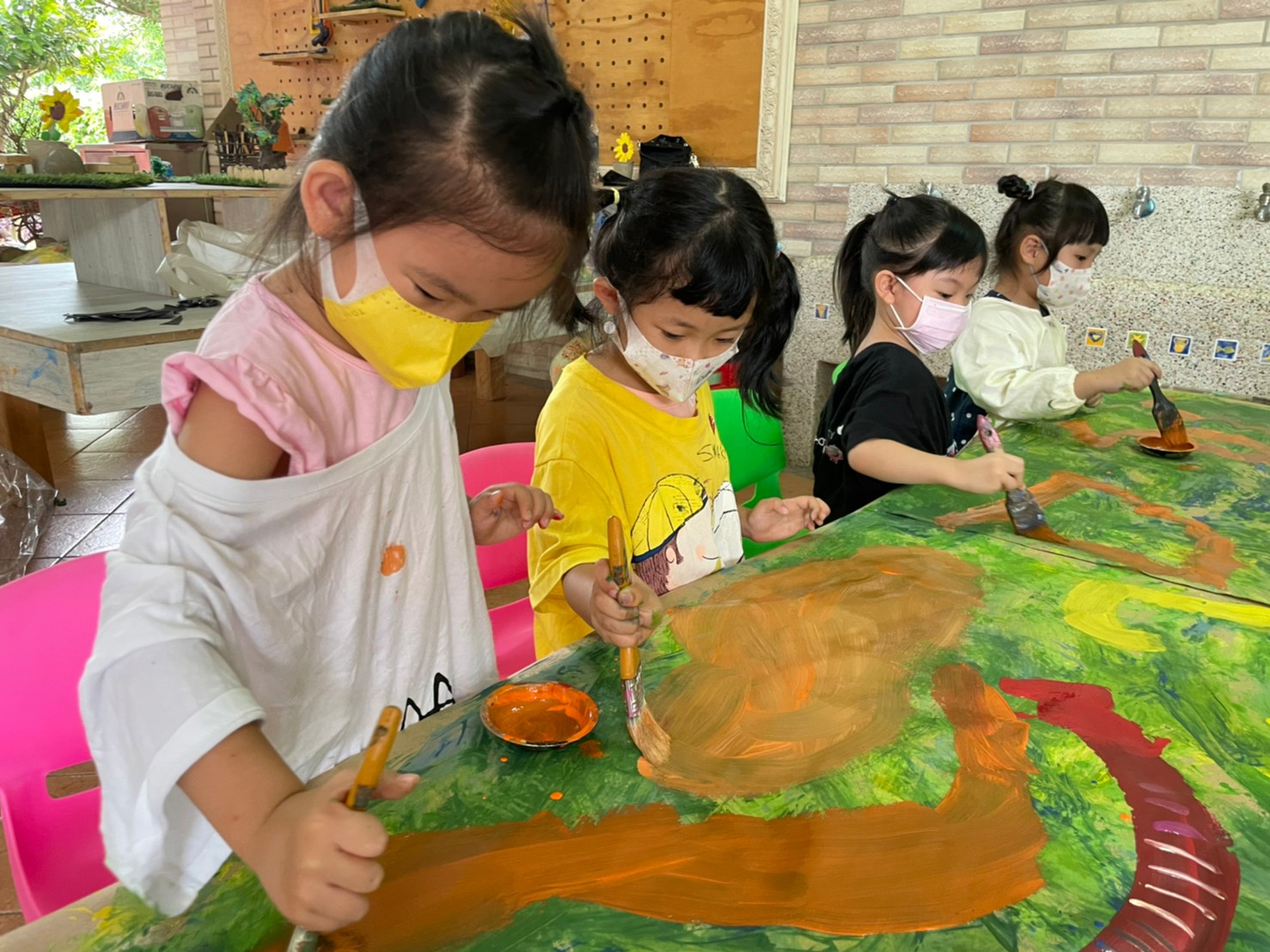 集體創作畫-我才不放手呢!