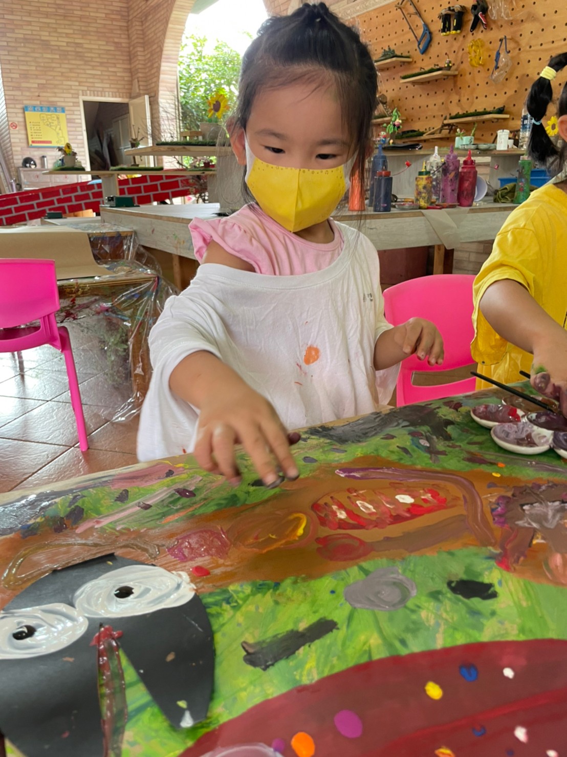 集體創作畫-我才不放手呢!